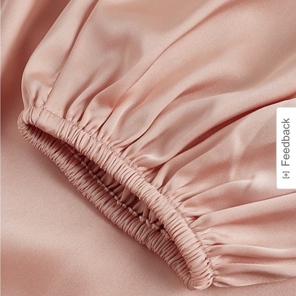 Express Blush Ruched Blouse - Picture 5 of 6